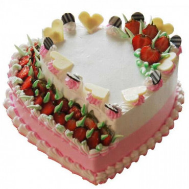 Creamy Strawberry Double Heart Cake