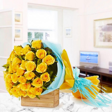 Elegant 30 Yellow Roses