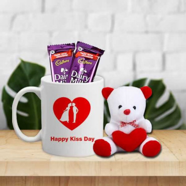 Kissing Mug with Cute Teddy and 2 Chocolates