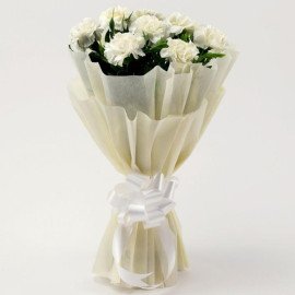8 White Carnations Bouquet