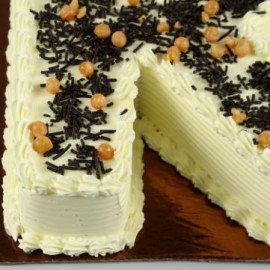 Alphabet R Cake