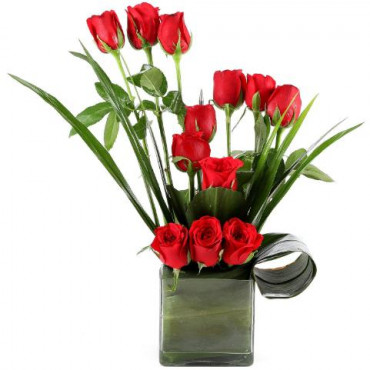 Beautiful Red Roses Vase Arrangement