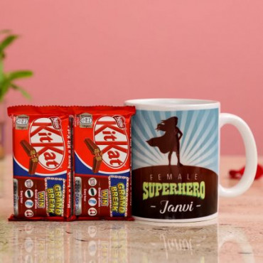 FEMALE SUPERHERO PERSONALIZED MUG & KITKAT