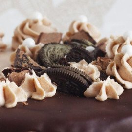 Chocolate Caramel Fudge Cake