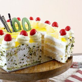 Cream Drop & Cherry Pineapple Cake