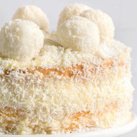 Creamy Coconut Cake