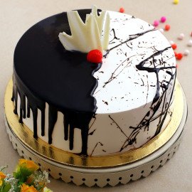 Creamy Drip Black Forest Cake