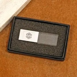 Crystal Pendrive 16GB - Customize With Logo