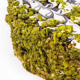 Delicious Pista Cream Cake