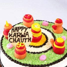 Designer Karwa Chauth Cake