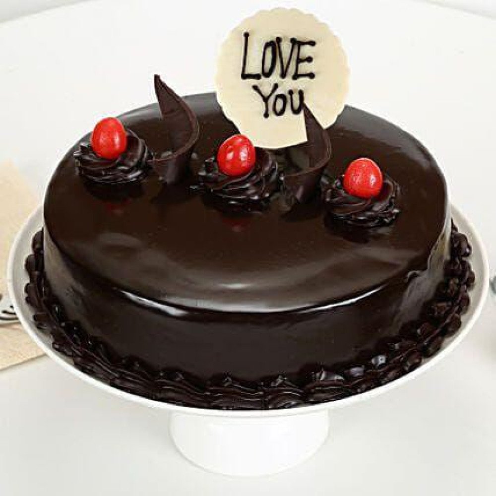 Eggless Love You Valentine Truffle Cake Half Kg
