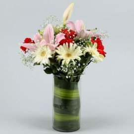 Elegant Flowers Vase Arrangement