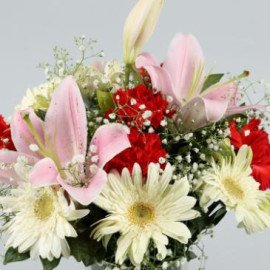 Elegant Flowers Vase Arrangement