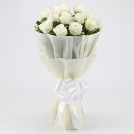Elegant Pristine White Roses Bouquet