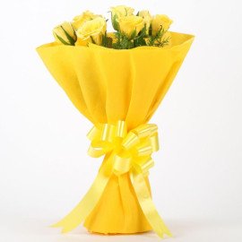 Enticing Yellow Roses Bouquet