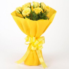 Enticing Yellow Roses Bouquet