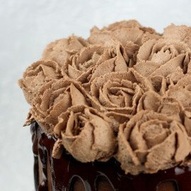 Floral Round Chocolate Cake