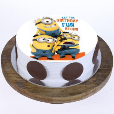 Funny Minions Cake