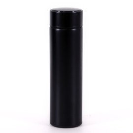 Beautiful and attractive bottle comes with a personalized name option