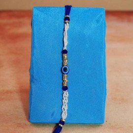 Perfect Rakhi Set for Bhaiya-bhabhi and their Munchkin