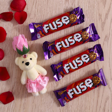 Pink Rose cute Teddy with Cadbury Fuse bar set of 4