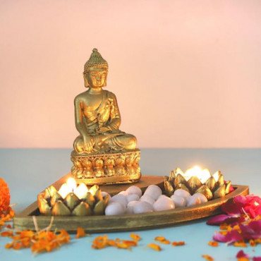 Buddha with T light holder