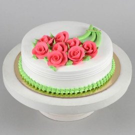 Gracious Roses Fondant Pineapple Cake