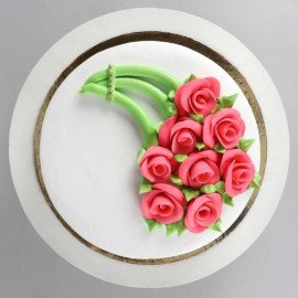 Gracious Roses Fondant Pineapple Cake