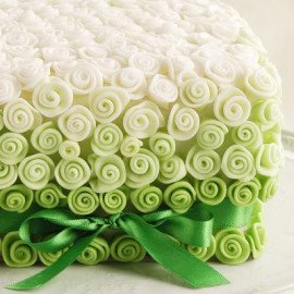 Green Bow & Roses Cake
