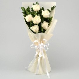 Heavenly White Roses Bunch