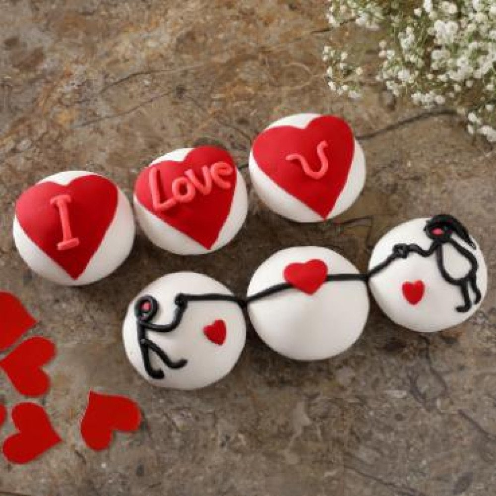I Love You Fondant Chocolate Cup Cakes