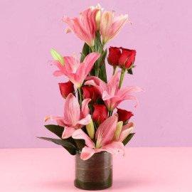 Lilies & Roses Love