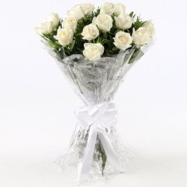 Pure Elegance 18 White Roses Bunch