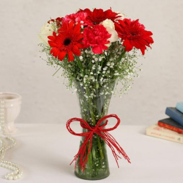 Roses Pink Carnations In Glass Vase