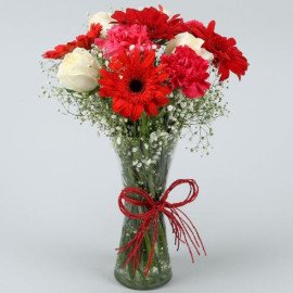 Roses Pink Carnations In Glass Vase