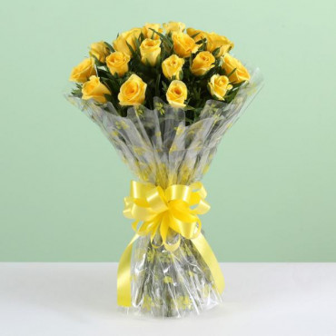 Sunny Side 18 Yellow Roses Bouquet