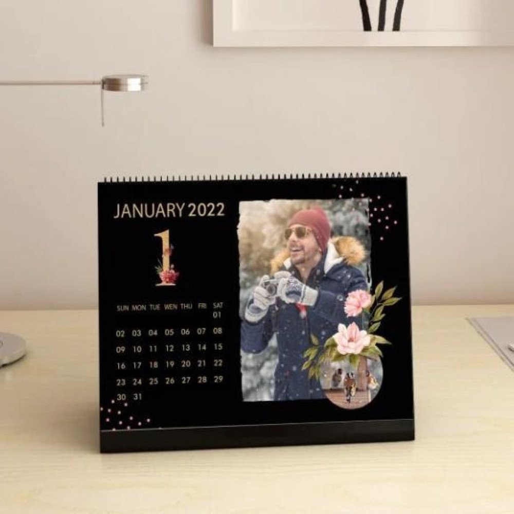 Table Calendar 2022 in Black