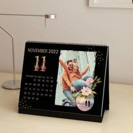 Table Calendar 2022 in Black