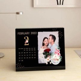 Table Calendar 2022 in Black
