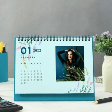 Turquoise Blue 2022 Desk Calendar